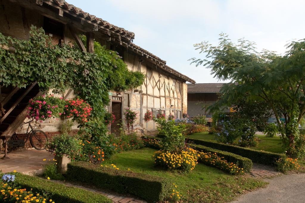 Ferme De Montalibord Villa Vescours Bagian luar foto